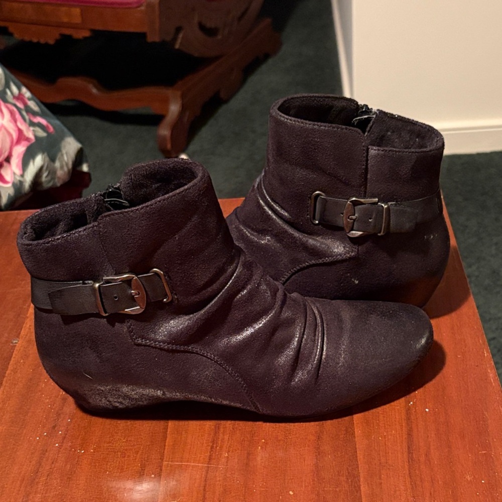 BareTraps Black Ankle Boots with Buckle